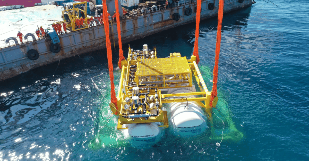 China Launches Wind-Powered Underwater Data Center