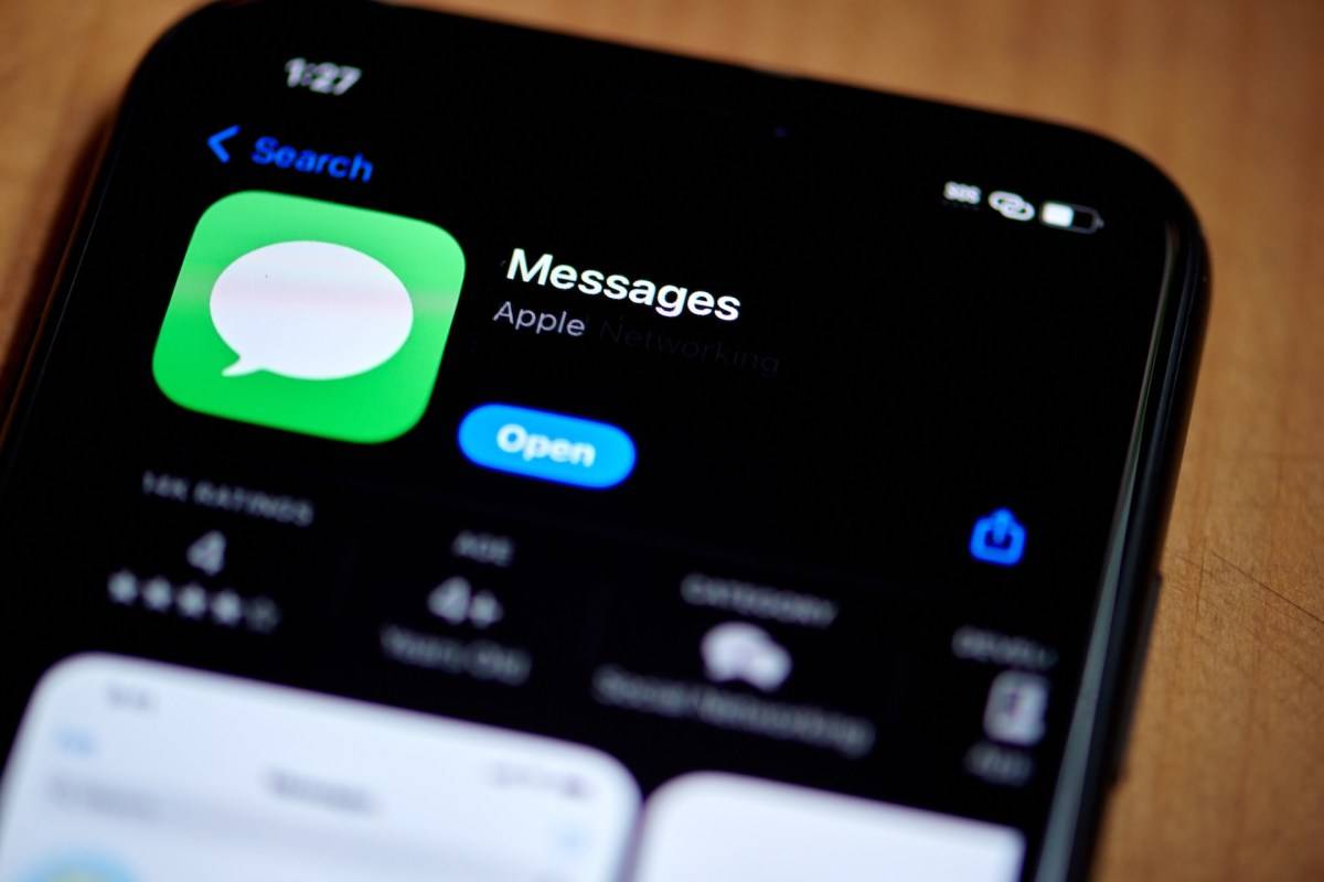 ChatGPT Adds Apple Messages Plugin for Text Automation