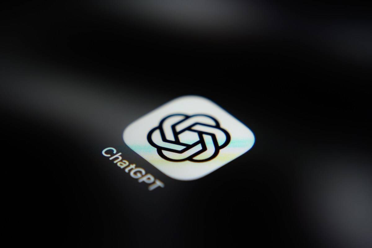 OpenAI Halts Pro Subscriptions Amid Astra Model Surge