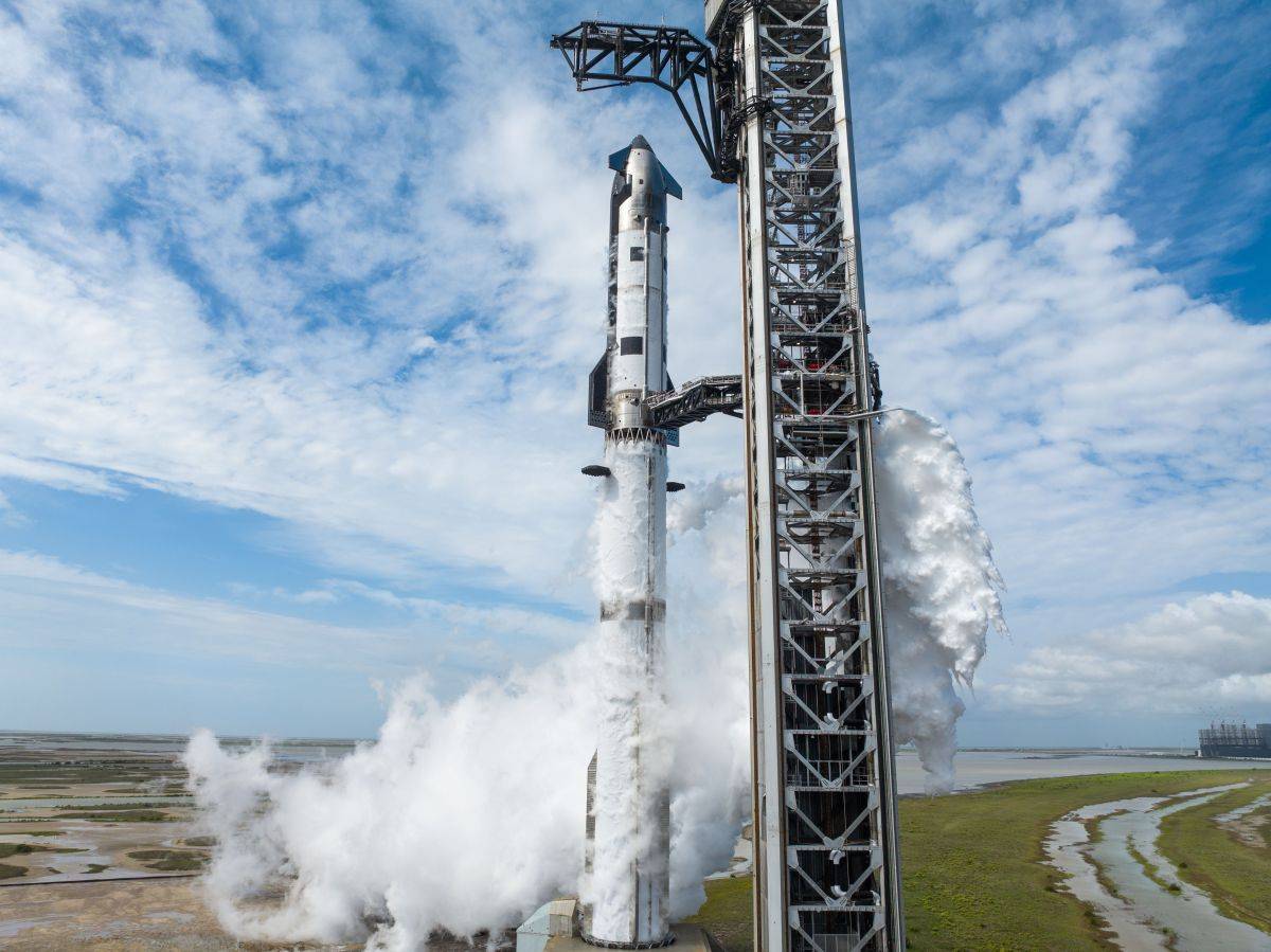 SpaceX's Stock Falls to $135 Below IPO Price