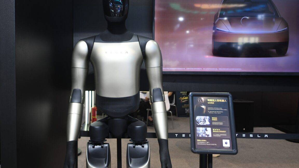 Tesla workers resist training Optimus robots as replacements