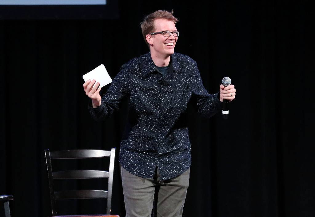 YouTuber Hank Green Apologizes for AI-Generated Content